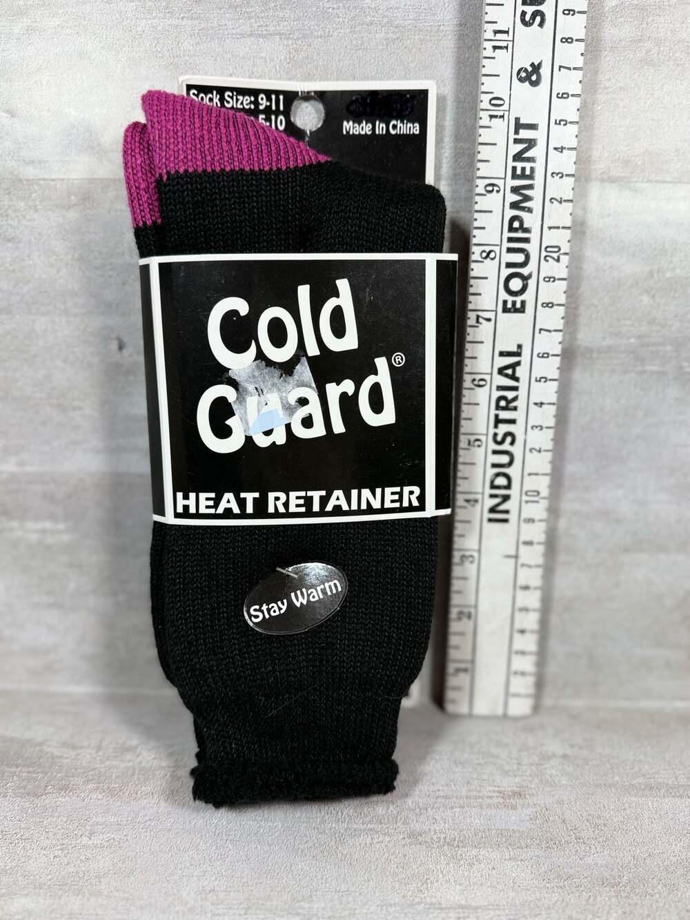 Cold Guard Heat Retainer Thermal Socks Size 9-11‎ Black/Pink